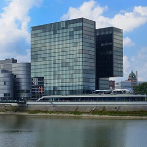 do Düsseldorfu