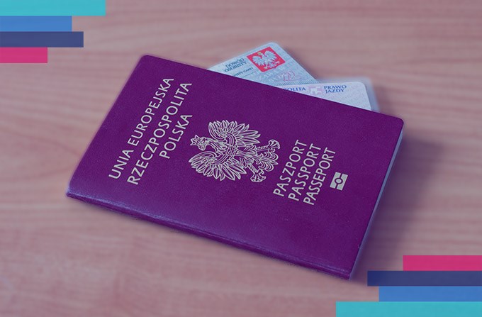 Documents de voyage : carte nationale d’identité ou passeport ?