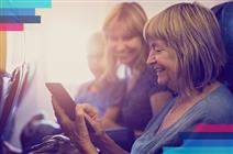 Personas de la tercera edad viajando